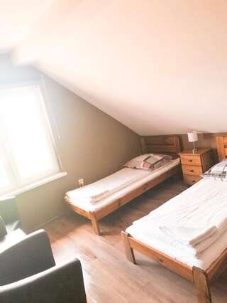Отели типа «постель и завтрак» Zajazd Na Górkach Добчице Небольшой двухместный номер с 1 кроватью-7